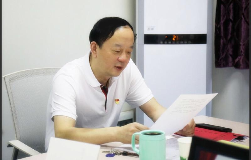 图四_副本.jpg 图四_副本.jpg